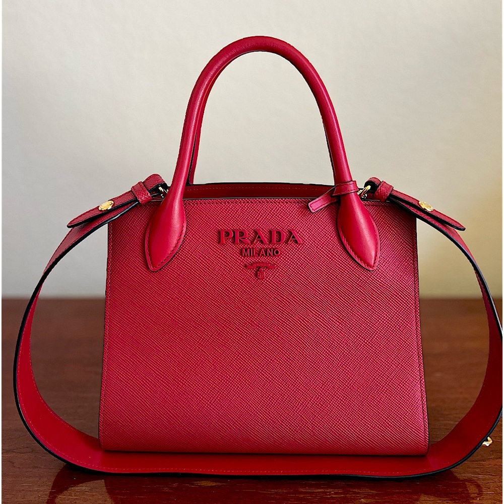 💯 Authentic Prada Monochrome small Saffiano Top handle bag